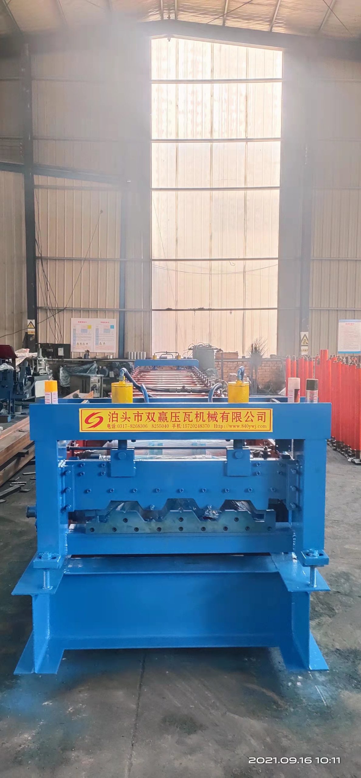 688-type floor decking machine