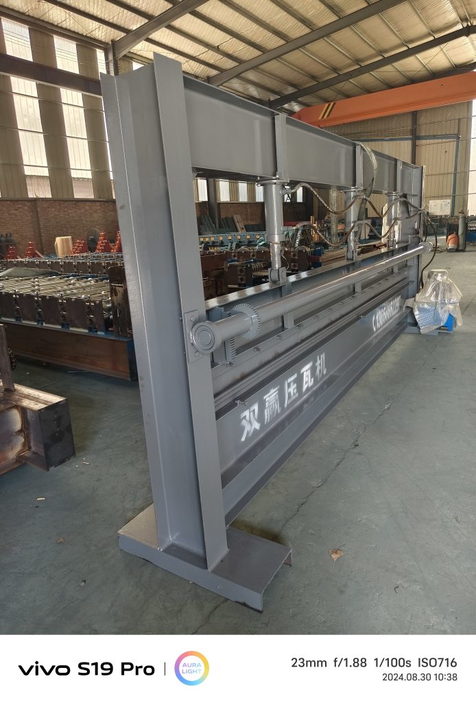 Shearing machine and bending machine